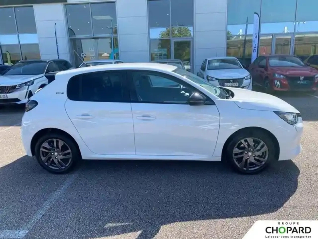 Peugeot 208 puretech 100 s&amp;s eat8 — photo 4