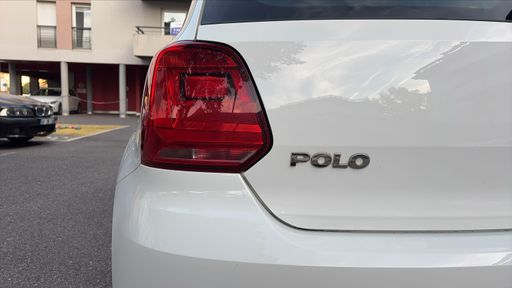 Volkswagen Polo 1.2 TSI 90 - Sportline – 2014 – 142090 km – Essence – Boîte Manuelle — photo 3