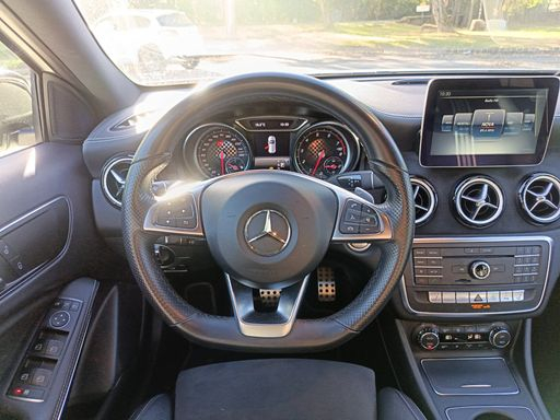 Mercedes Classe A 2.0 250 211 7G-DCT - Whiteart Edition – 2017 – 91000 km – Essence – Boîte Automatique — photo 25