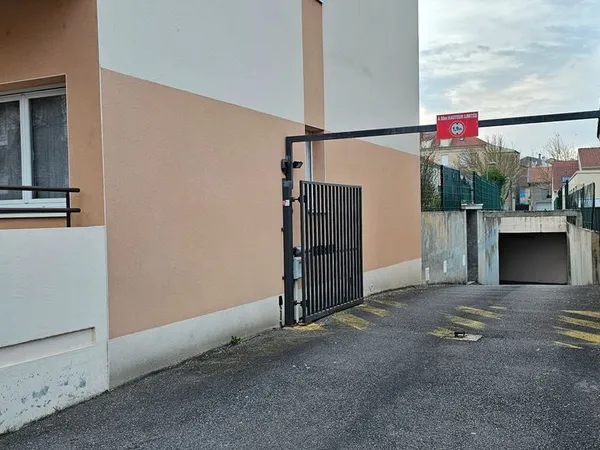 Emplacement stationnement de Parking 59/mois