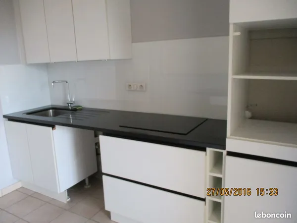 Loue F3 Avec Garage