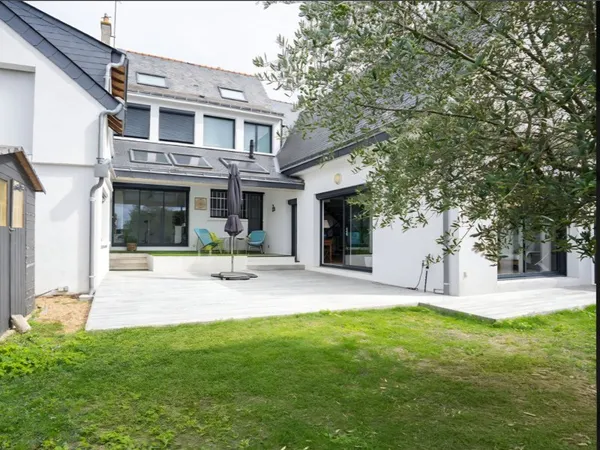 Maison de 255m² à 2 km de la Clinique de l'Anjou