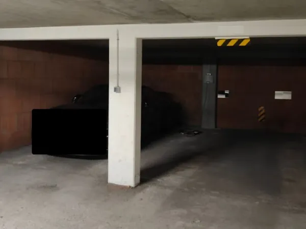 Parking/Garage