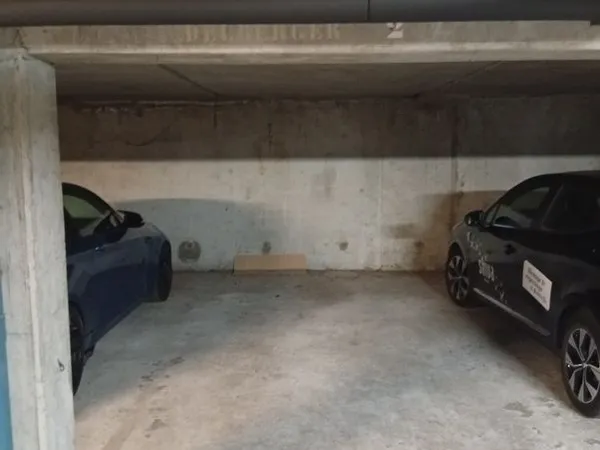 Location place de parking sécurisée - Rue de l'Imprimerie