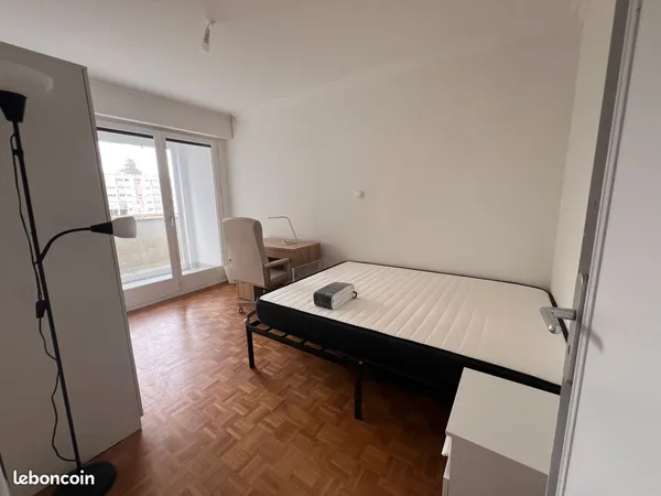 Chambre en colocation - Centre-ville de Rennes