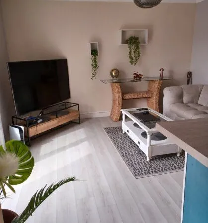 Appartement F3 lumineux 59 m² - Balcon/cave - proche du Centre-ville