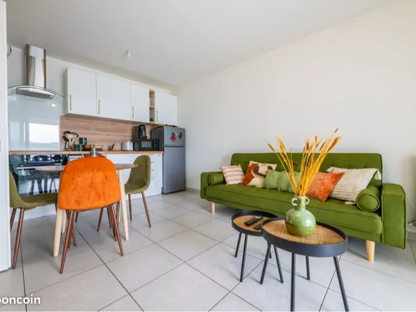 T2 meublé neuf avec parking et balcon — Athis-Mons, à 10 min de la gare de Juvisy