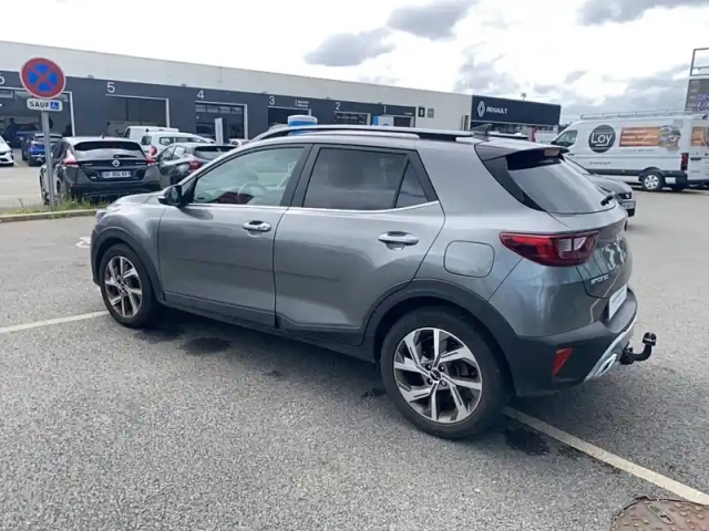 Kia Stonic 1.0 t-gdi 100 ch dct7 — photo 3