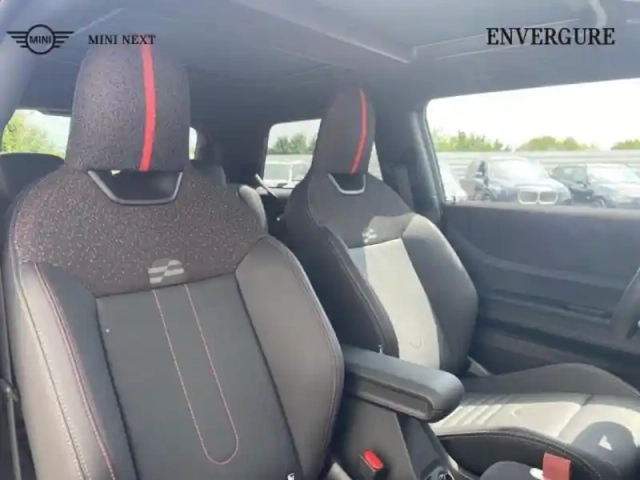 Mini Cooper 3 portes s 204ch jcw dkg7 — photo 22