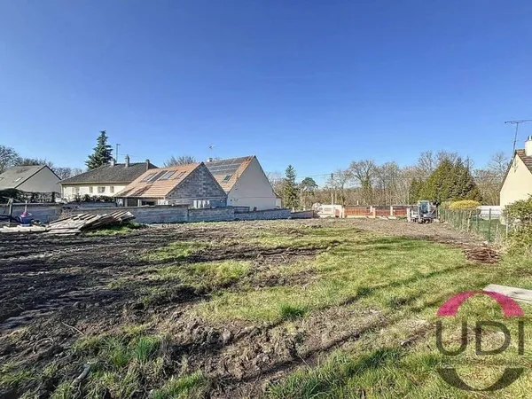 Terrain constructible 707 m²