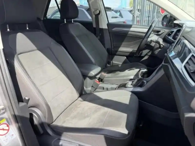 Volkswagen T-Roc 1.5 tsi evo 150ch style dsg7 — photo 8
