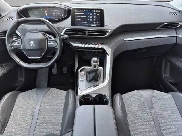Peugeot 3008 puretech 130ch s&amp;s bvm6 — photo 8