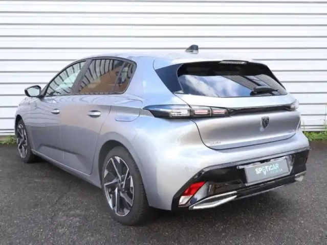 Peugeot 308 phev 180ch allure pack e-eat8 — photo 7