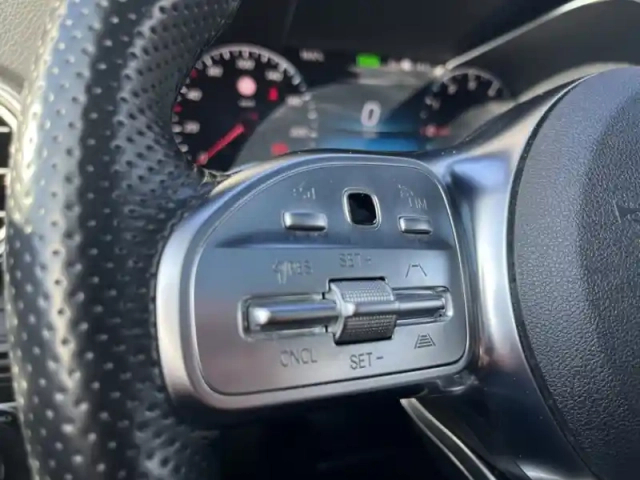 Mercedes Glc 300de 4matic suv amg line — photo 16