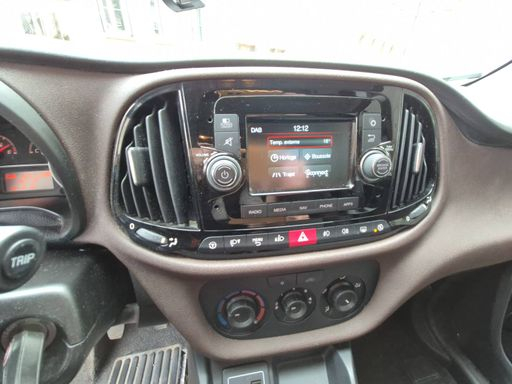 Fiat Doblo 1.6 MultiJet 120 - Trekking – 2017 – 152113 km – Diesel – Boîte Manuelle — photo 10