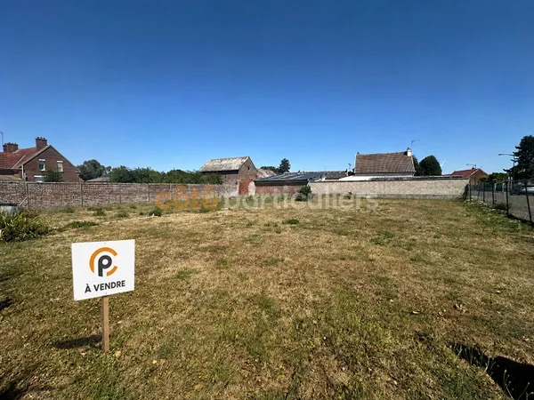 Terrain à bâtir proche de Nesle