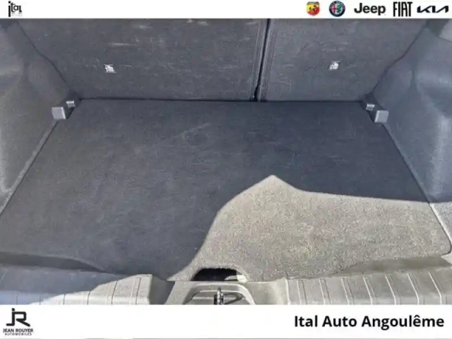 Jeep Avenger 1.2 turbo t3 100ch altitude — photo 6