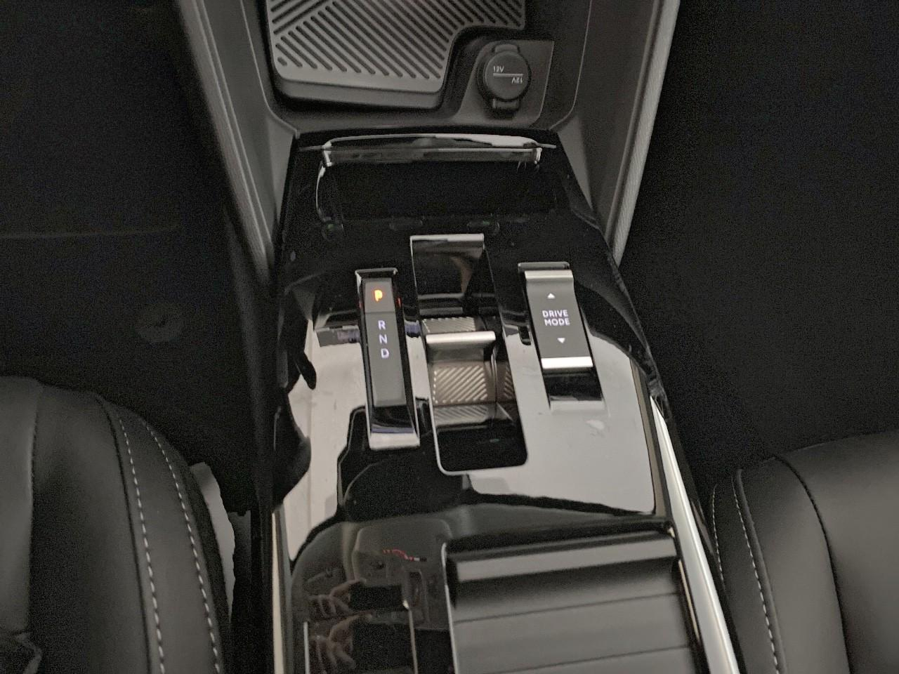Citroën C4 hybride 145 ch e-dcs6 max — photo 17