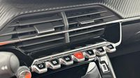 Peugeot 208 1.2 PureTech 100ch S&S Allure — photo 15
