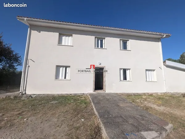 Propriété 8 pièces 217 m²