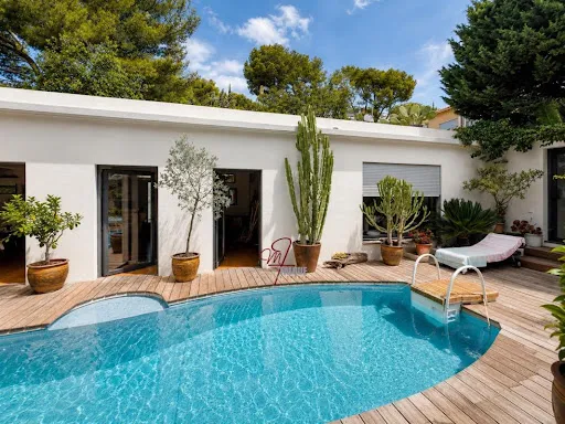 Villa 4 pièces 216 m²