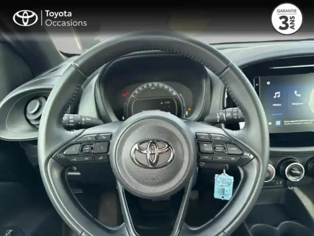 Toyota Aygo x 1.0 vvt-i 72ch dynamic s-cvt my24 — photo 13