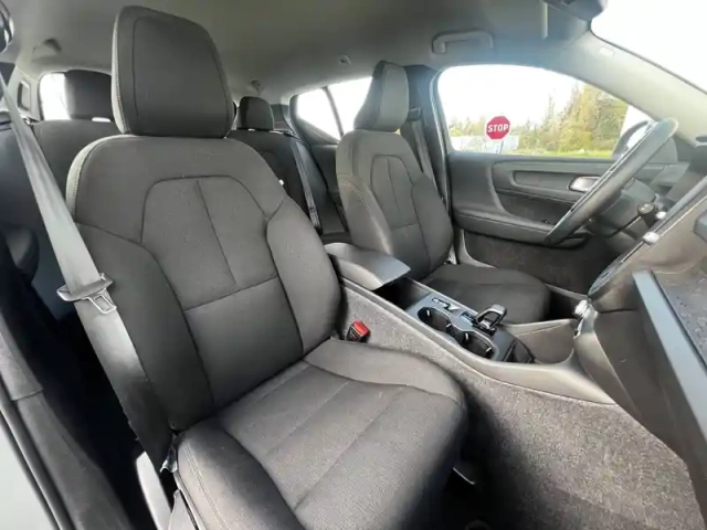 Volvo Xc40 t5 recharge 180+82 ch dct7 — photo 5