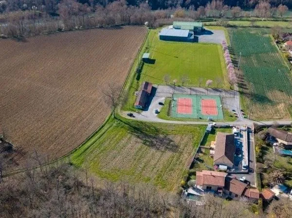 Terrain 452 m²