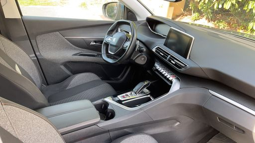 Peugeot 5008 1.5 BlueHDi 130 EAT8 - Active Business – 2019 – 138653 km – Diesel – Boîte Automatique — photo 18