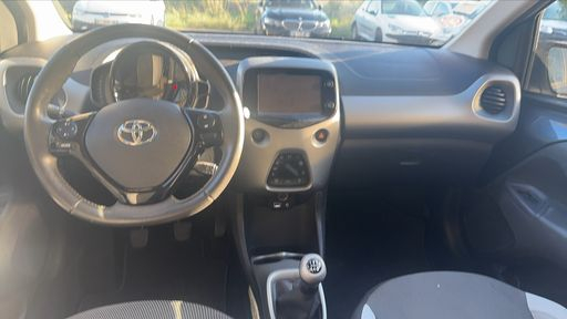 Toyota Aygo 1.0 VVT-i 69 - X-Play – 2015 – 92256 km – Essence – Boîte Manuelle — photo 24