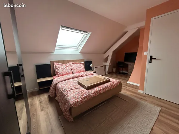 Chambre 4 meublée Ronchin haut standing