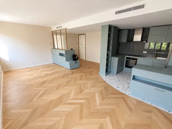 LYON 3 PART-DIEU | T3 RÉNOVÉ 73M2 GARAGE DOUBLE 35M2