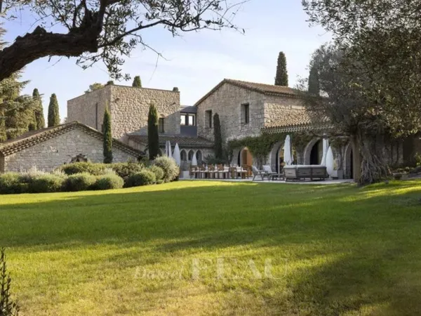 Domaine Altaire, Vallauris, avec court de tennis