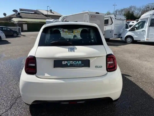 Fiat 500 e 95ch action — photo 7