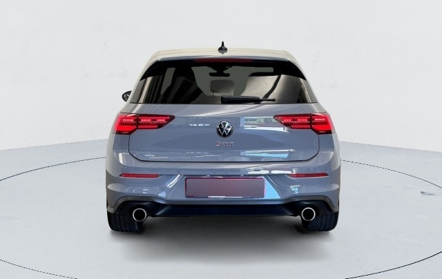 Volkswagen Golf 8 — photo 3