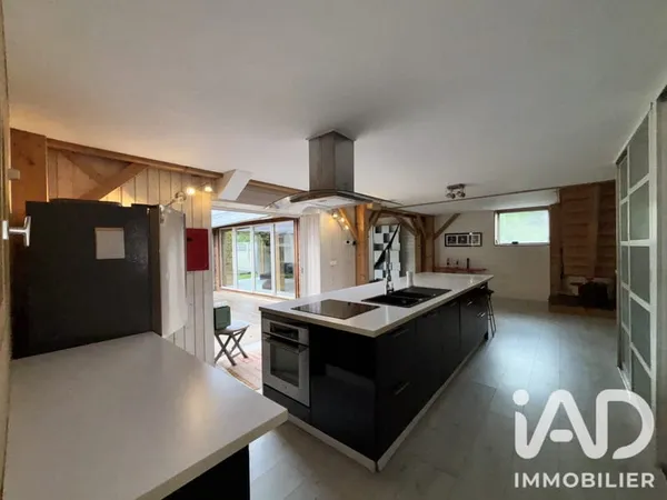 Maison 5 pièces 146 m²
