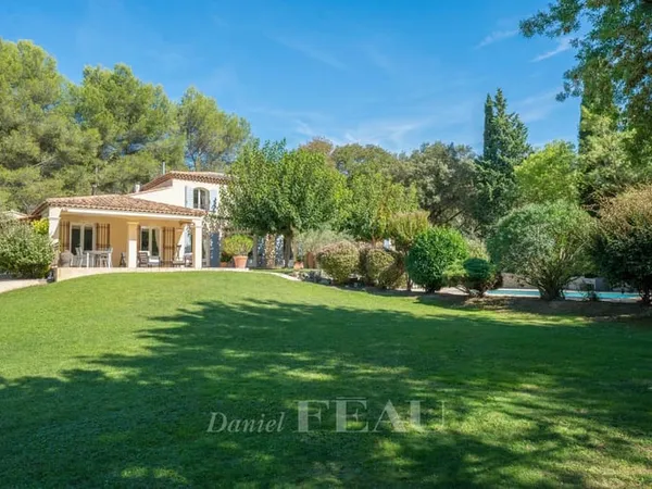 Campagne d'Aix en Provence - Maison traditionnelle