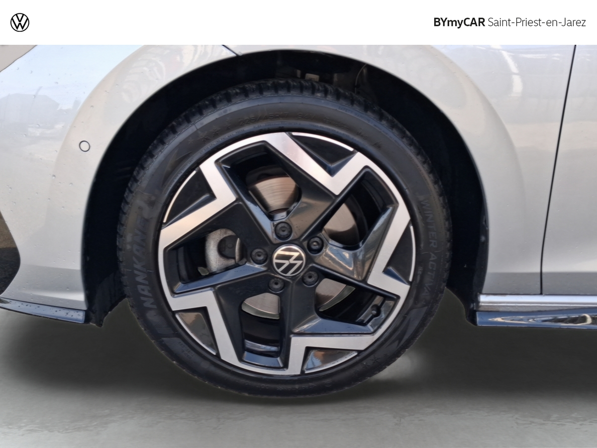 Volkswagen Golf 1.5 eTSI EVO2 150 DSG7 — photo 18