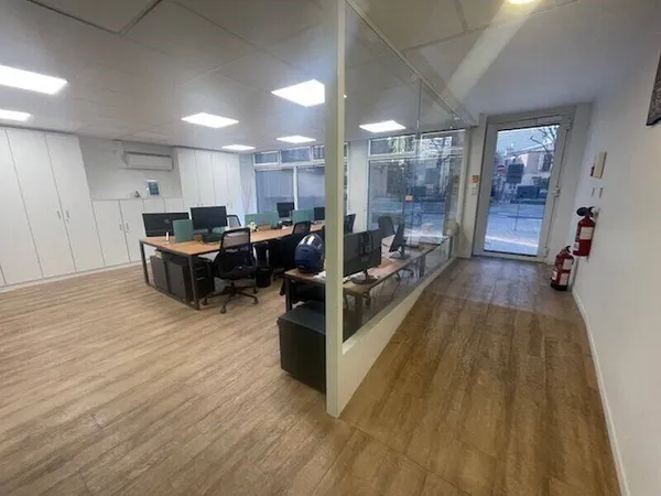 Bureaux 195 m²