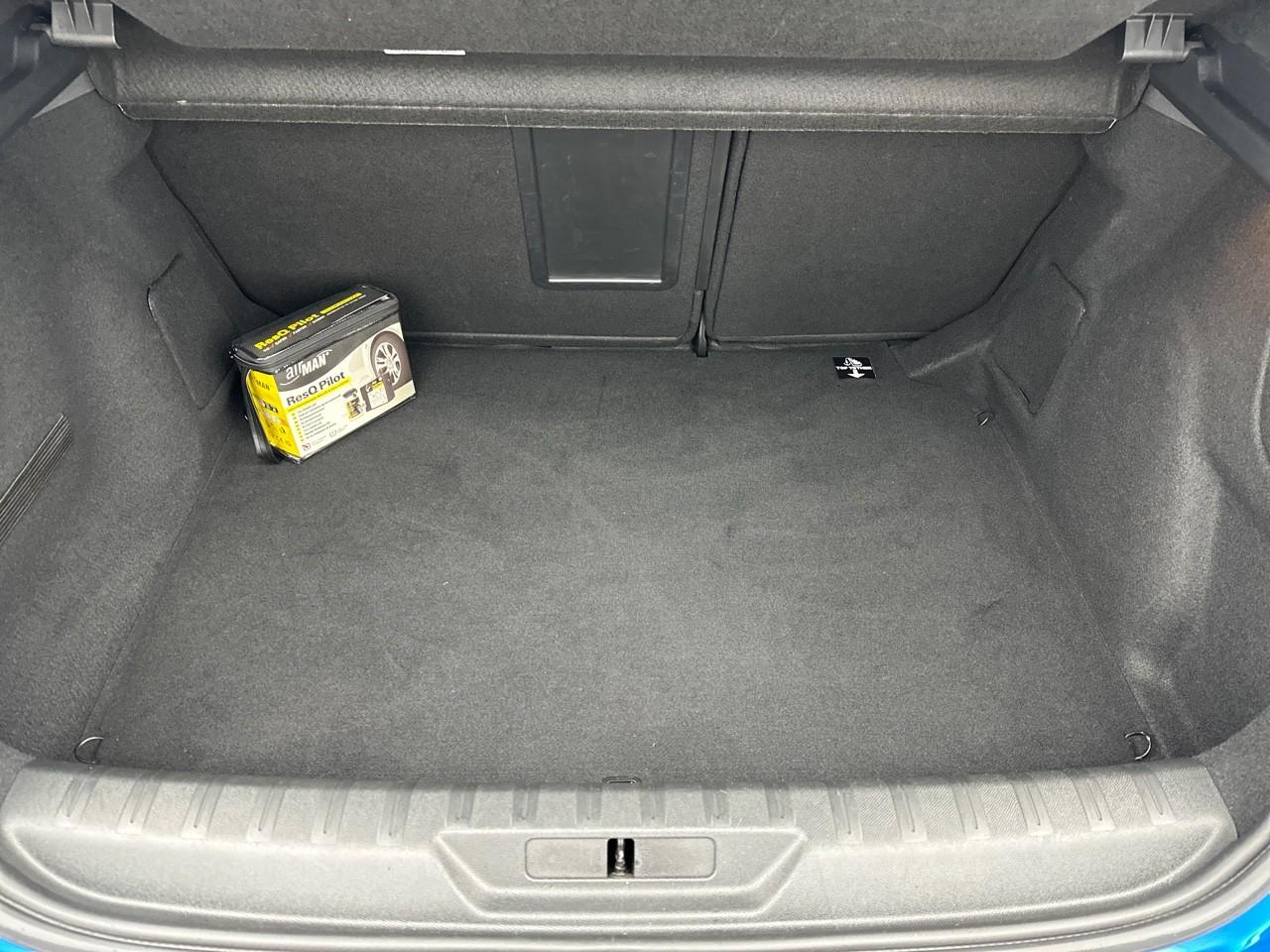 Peugeot 308 puretech 130ch s&s eat8 allure pack — photo 6