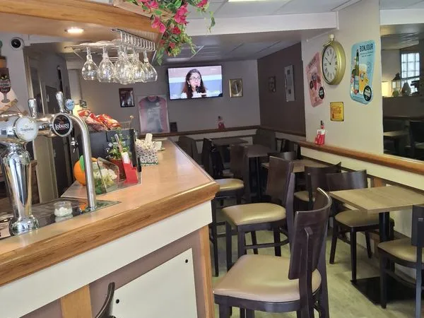 Bar, fonds de commerce, jeux, tabac 80 m² Caen