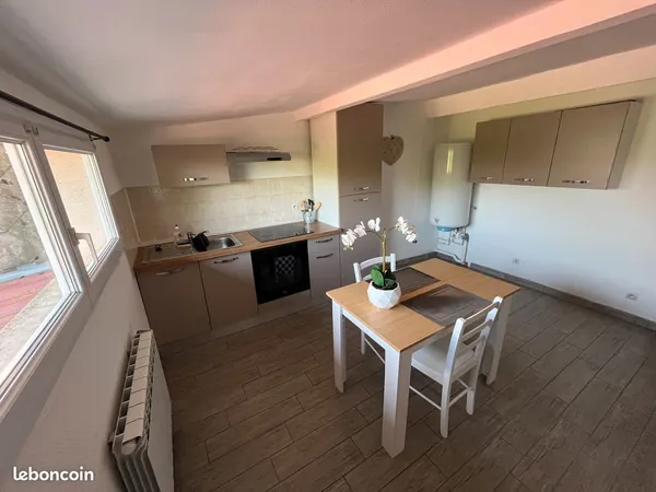 Appartement lumineux de 32 m² - Centre de Lexy (axe Luxembourg)