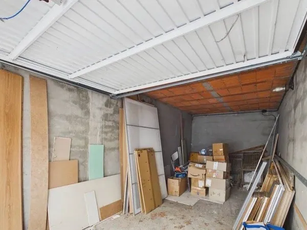 Parking 13 m²