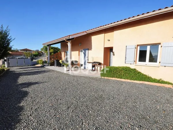 Maison de plain-pied 4 pièces 94 m²