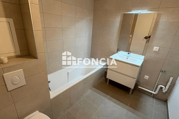 Studio 1 pièce 27 m²