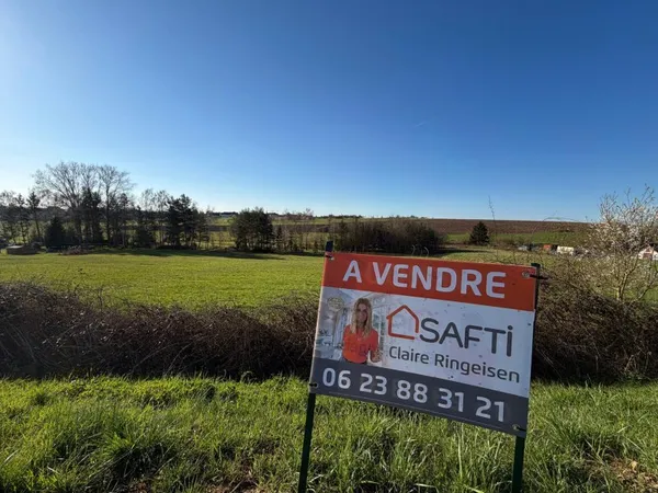 Terrain à bâtir - Rue calme - Rémering-lès-Puttelange