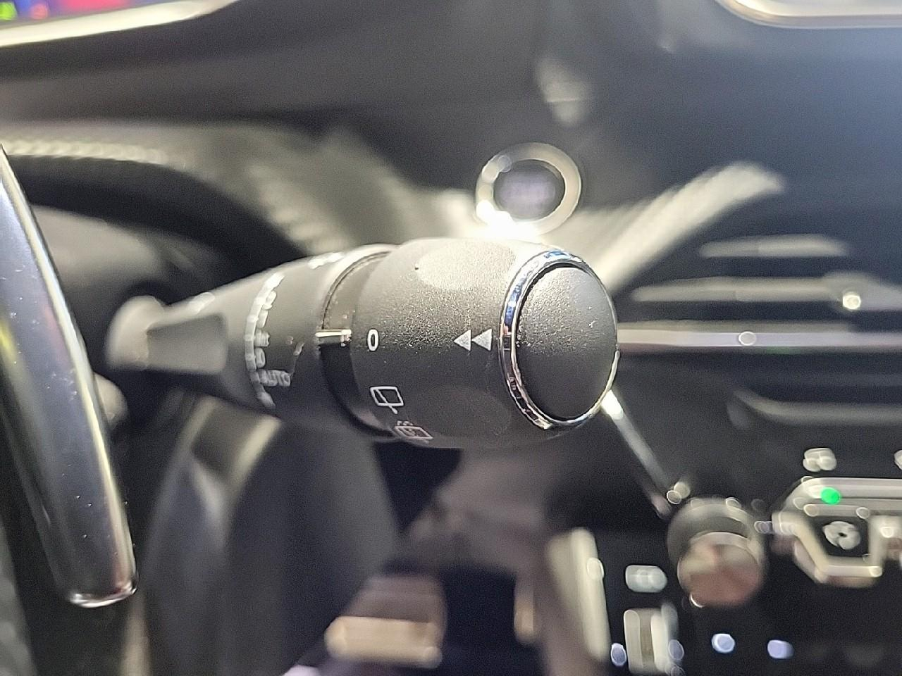 Peugeot 2008 puretech 130 s&s eat8 gt — photo 21