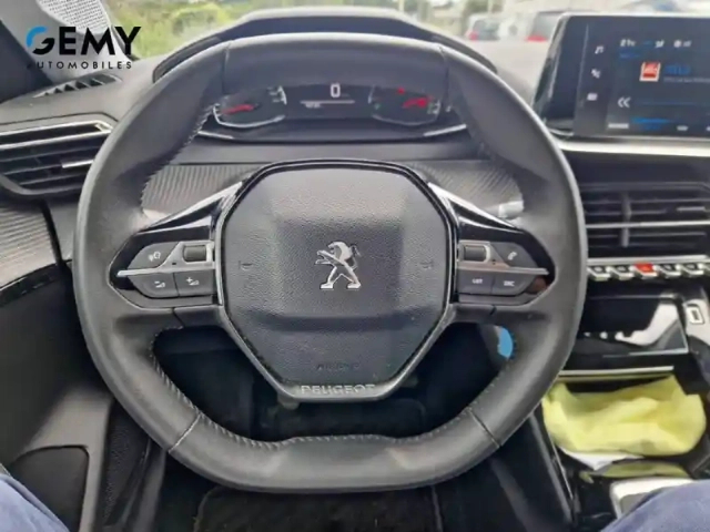 Peugeot 208 puretech 100 s&amp;s bvm6 — photo 18