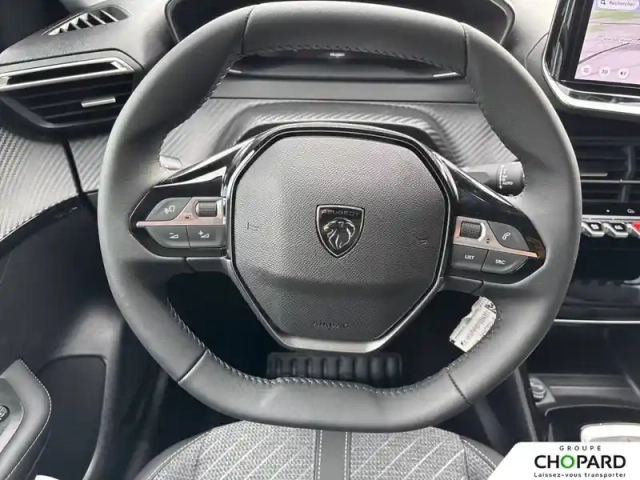 Peugeot 208 turbo 100 ch bvm6 — photo 14
