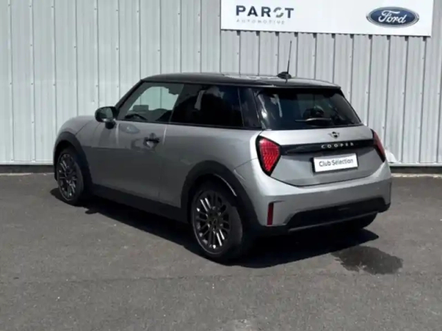 Mini Cooper c 156ch classic dkg7 — photo 13